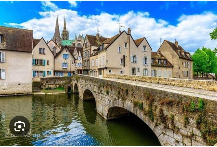 L Ecuyer Appartement Au Coeur Du Quartier Historique Chartres Exteriér fotografie